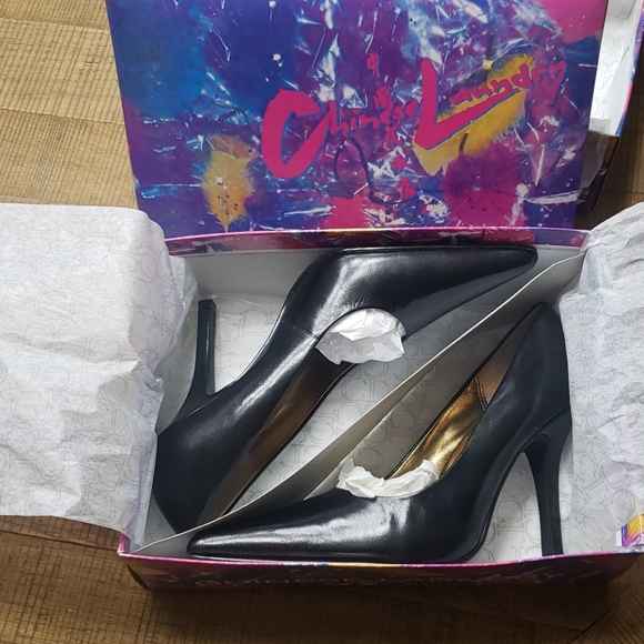 Chinese Laundry Black Leather Pumps - Picture 8 of 8